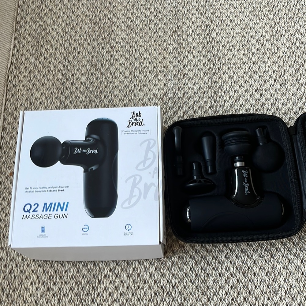 Brand new Bob and Brad Q2 Mini massage gun